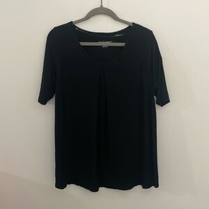 Liz Lange Maternity Black Crochet Accent Tee Size Large